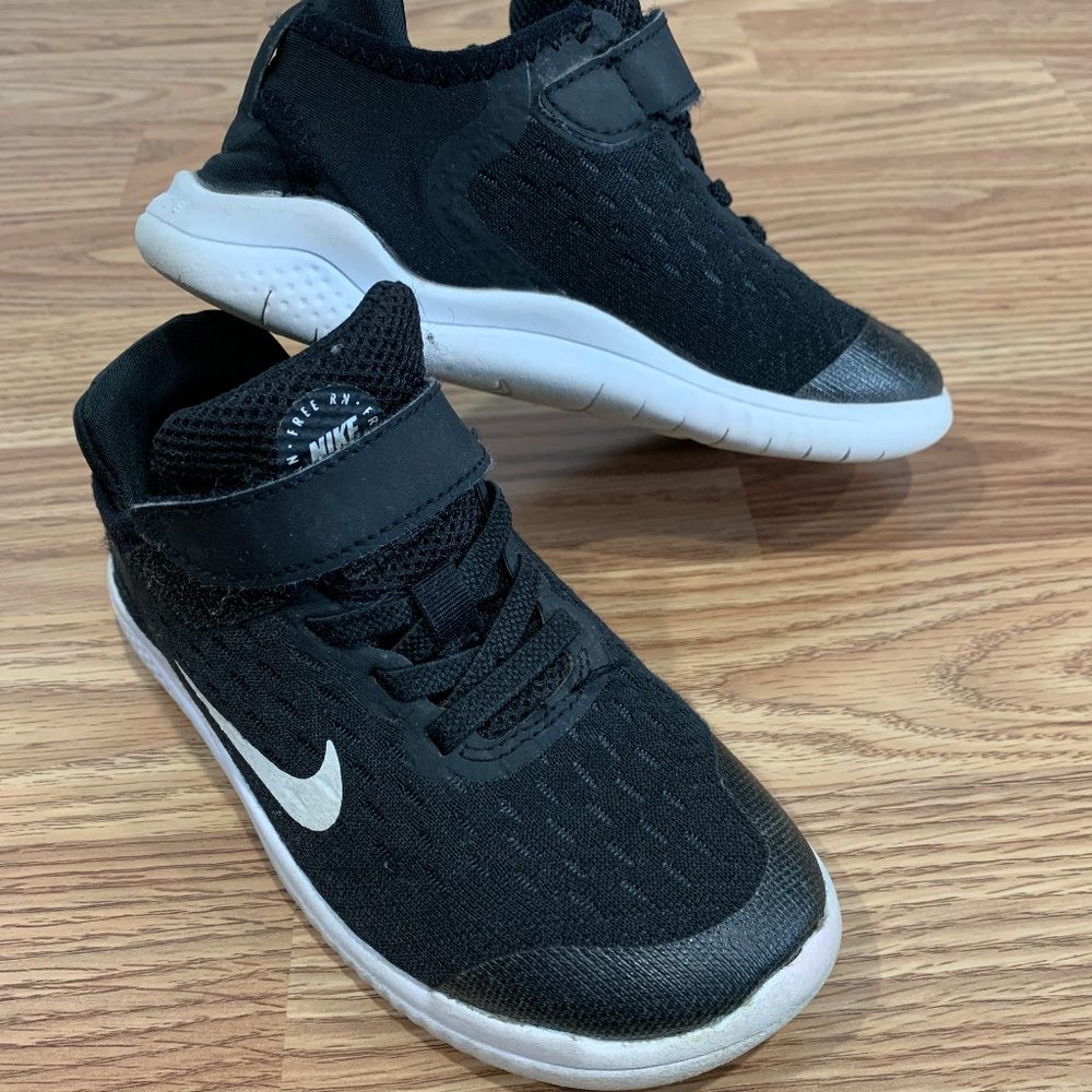 Nike Revolution Little Kid Sneaker 12C